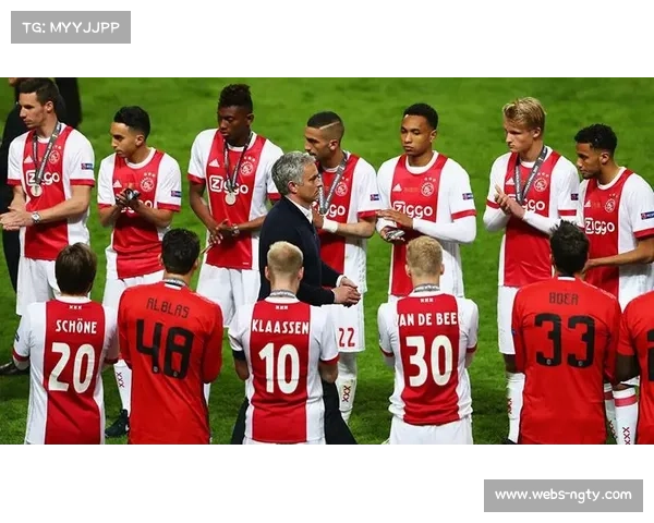 阿贾克斯对阵SBV精英，豪门主场势在必得